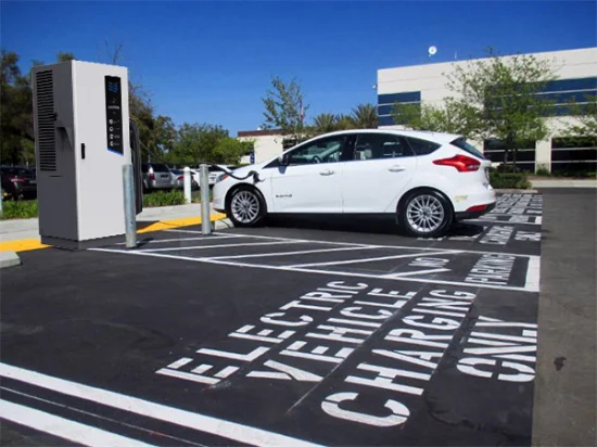 Pevc3107 180kw EV Estación de carga de coche 200A Max Cargador de CC para vehículo eléctrico para coche/autobús EV